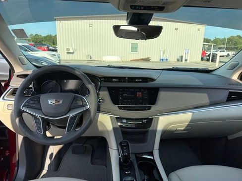 Used 2026 Cadillac XT5 Premium Luxury w/ Driver Assist Package FWD image 12