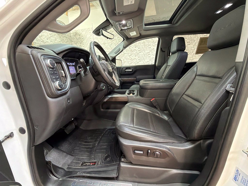 Used 2020 GMC Sierra 1500 Denali w/ Denali Premium Package AWD/4WD image 23