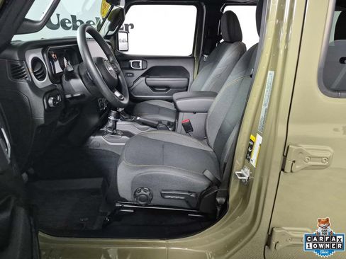 Used 2026 Jeep Wrangler Unlimited Sport AWD/4WD image 9