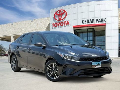 Used 2023 Kia Forte LXS FWD image 1