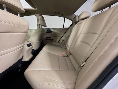 Used 2016 Honda Accord EX-L image 30