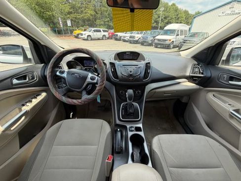 Used 2013 Ford Escape SE FWD image 11