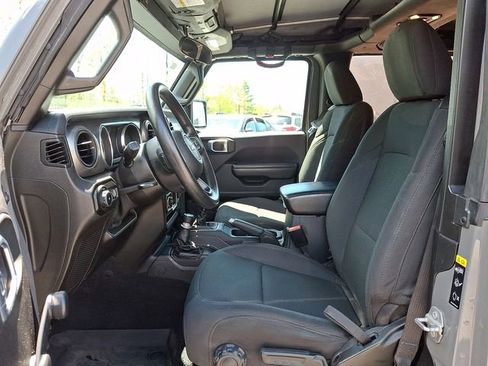 Used 2021 Jeep Wrangler Sport AWD/4WD image 13