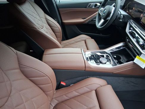 New 2026 BMW X6 xDrive40i w/ Premium Package image 33