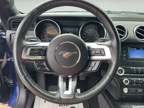 Used 2019 Ford Mustang Coupe RWD image 24