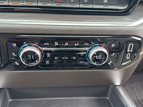 New 2026 GMC Sierra 1500 SLT w/ SLT Premium Plus Package AWD/4WD image 25