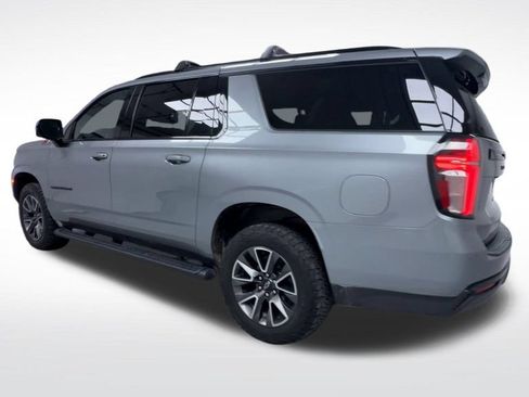 Used 2023 Chevrolet Suburban Z71 w/ Luxury Package AWD/4WD image 6