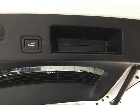 New 2026 GMC Terrain Elevation w/ Elevation Premium Package FWD image 38