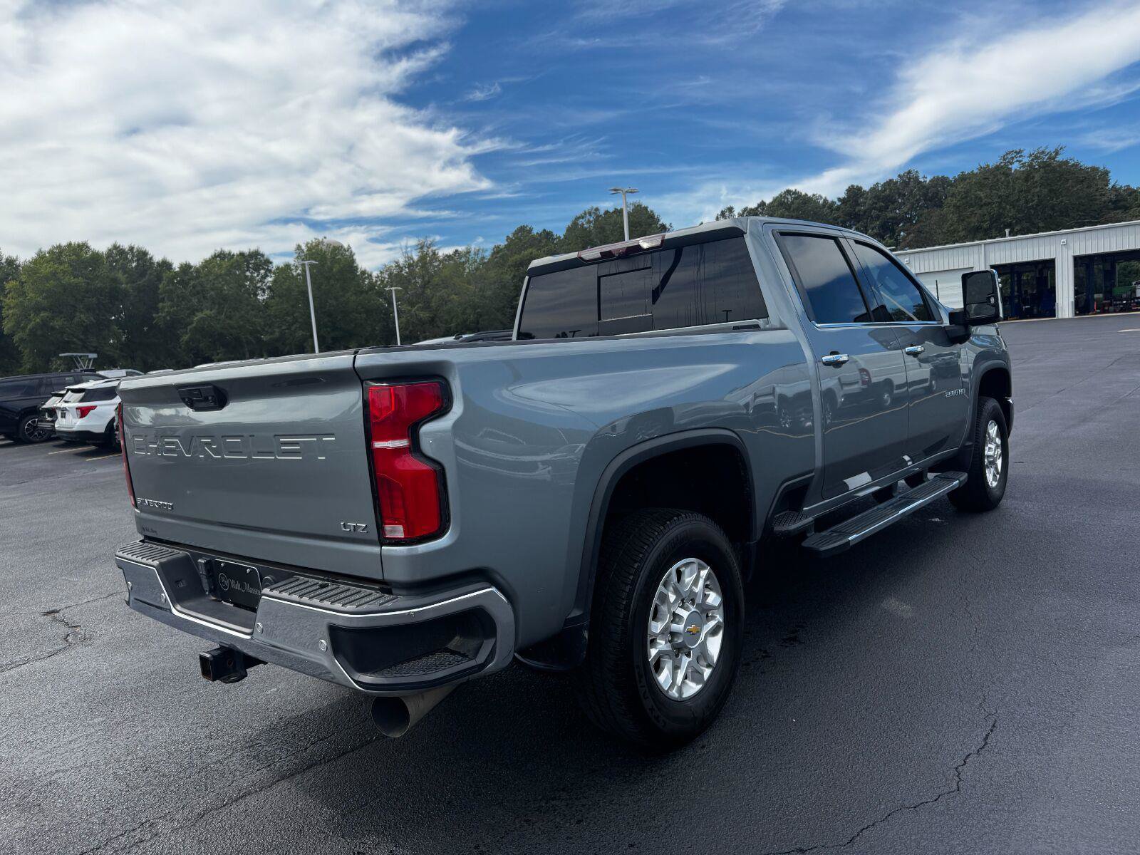 Used 2024 Chevrolet Silverado 2500 LTZ w/ LTZ Plus Package AWD/4WD image 9
