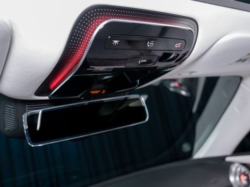 Certified 2026 Mercedes-Benz Maybach SL 680 image 33