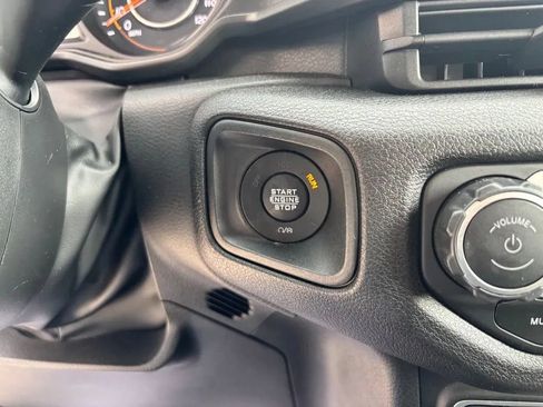 Used 2024 Jeep Wrangler Sport AWD/4WD image 17