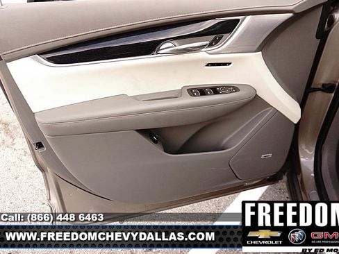 Certified 2023 Cadillac XT6 Premium Luxury image 36