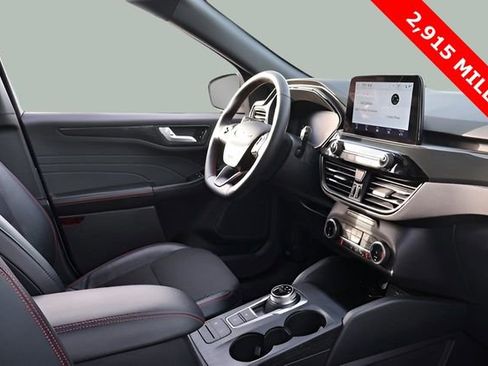 Used 2025 Ford Escape ST-Line w/ Cold Weather Package image 20