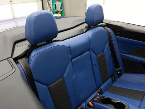 Used 2022 BMW M4 xDrive Competition image 25