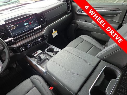 Used 2024 GMC Sierra 1500 SLT w/ SLT Convenience Package image 12