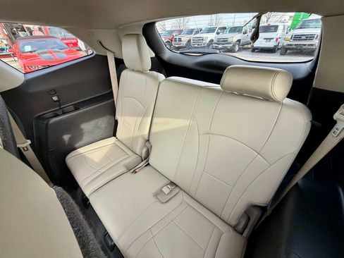 Used 2020 Buick Enclave Essence w/ Sport Touring Edition AWD/4WD image 17