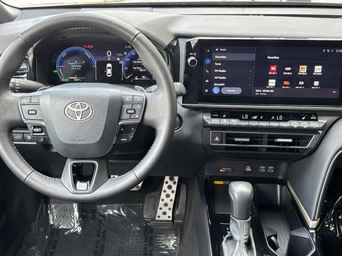 Used 2025 Toyota Camry XSE image 20