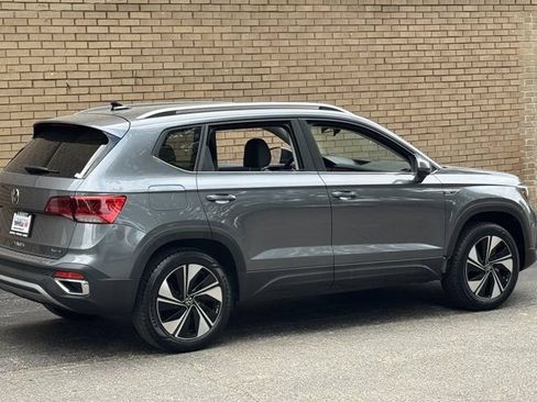 Used 2023 Volkswagen Taos SE AWD/4WD image 19