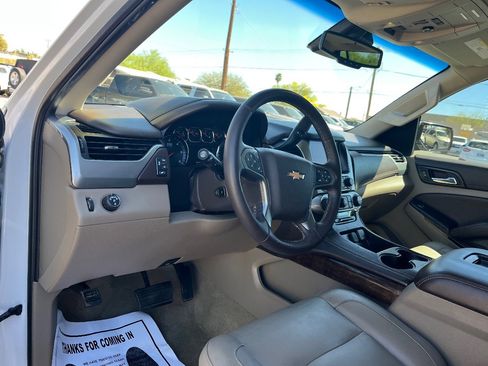 Used 2019 Chevrolet Suburban LT image 25