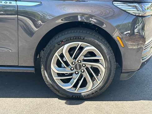 New 2026 Lincoln Navigator L Reserve image 15