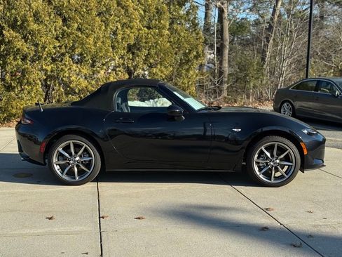 Used 2023 MAZDA MX-5 Miata Grand Touring image 8
