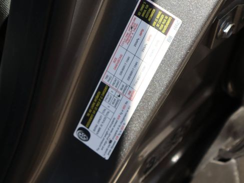 Used 2021 Nissan Rogue S FWD image 29