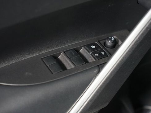 Certified 2024 Toyota Corolla Cross LE image 30