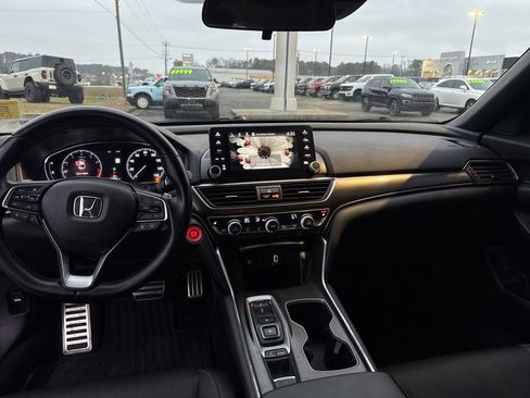 Used 2020 Honda Accord Sport image 20