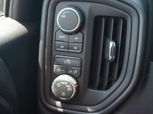 New 2026 Chevrolet Silverado 1500 Custom Trail Boss w/ LPO, Dark Essentials Package AWD/4WD image 19