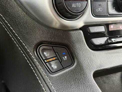 Used 2019 GMC Yukon SLT AWD/4WD image 36