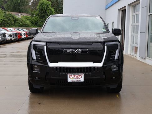 New 2025 GMC Sierra EV Denali image 5