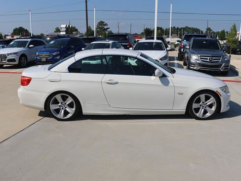 Used 2011 BMW 328i Convertible w/ Premium Pkg image 7