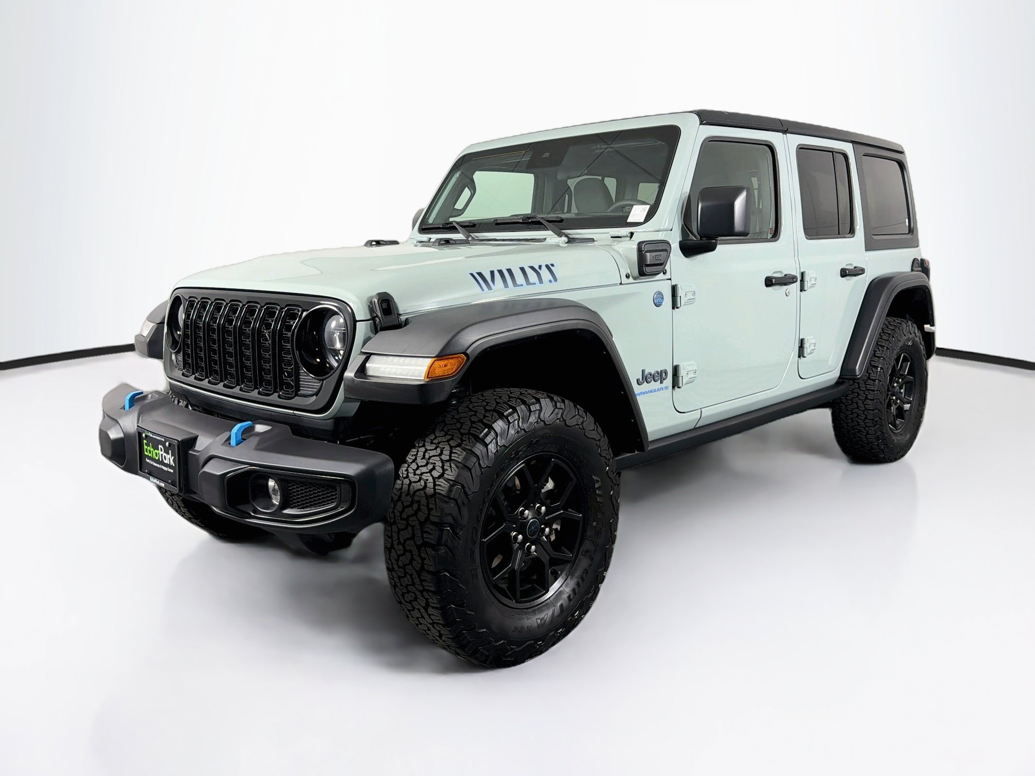 Used 2024 Jeep Wrangler Unlimited AWD/4WD image 3
