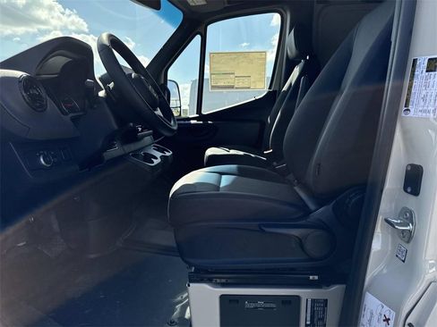 New 2025 Mercedes-Benz Sprinter 2500 image 16