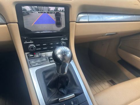 Used 2017 Porsche 718 Boxster RWD image 10