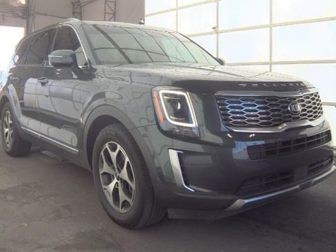 Used 2021 Kia Telluride EX image 2