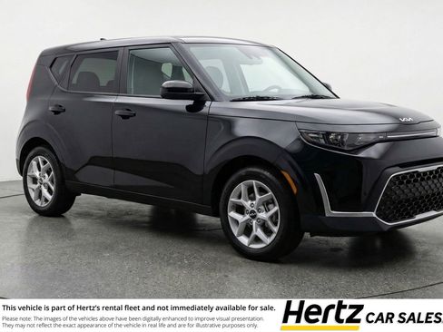 Used 2025 Kia Soul LX w/ LX Technology Package FWD image 1