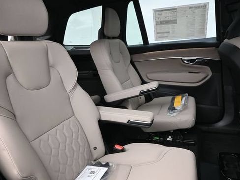 New 2026 Volvo XC90 B6 Plus AWD/4WD image 34