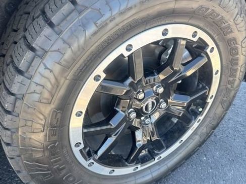 Used 2025 Nissan Pathfinder Rock Creek image 13