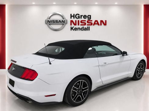 Used 2022 Ford Mustang Convertible w/ Equipment Group 101A RWD image 4