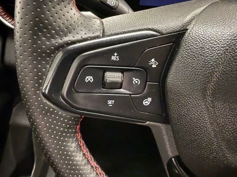 Certified 2025 Chevrolet Trax RS w/ Driver Confidence Package image 17