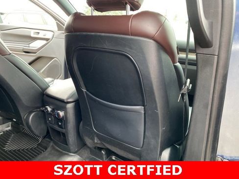 Used 2020 Ford Explorer Platinum w/ Premium Technology Package image 38