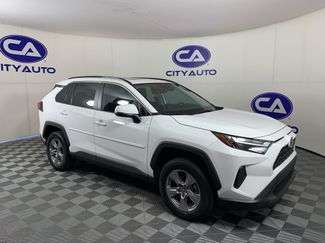 Used 2024 Toyota RAV4 XLE w/ Convenience Package FWD video 1