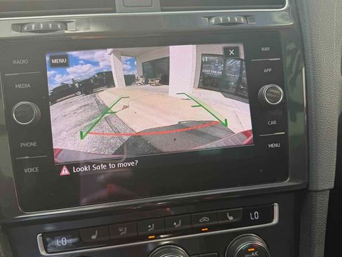 Used 2019 Volkswagen Golf Alltrack SEL image 32