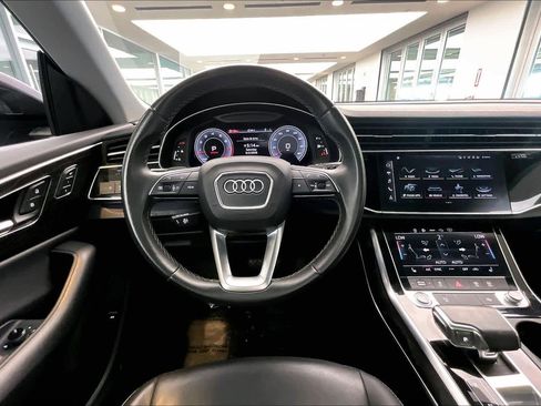 Used 2023 Audi Q8 Premium AWD/4WD image 6