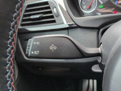 Used 2018 BMW M3 image 27