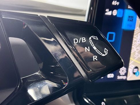 Certified 2023 Volkswagen ID.4 Pro S AWD/4WD image 19