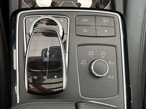 Used 2017 Mercedes-Benz GLS 450 4MATIC image 24