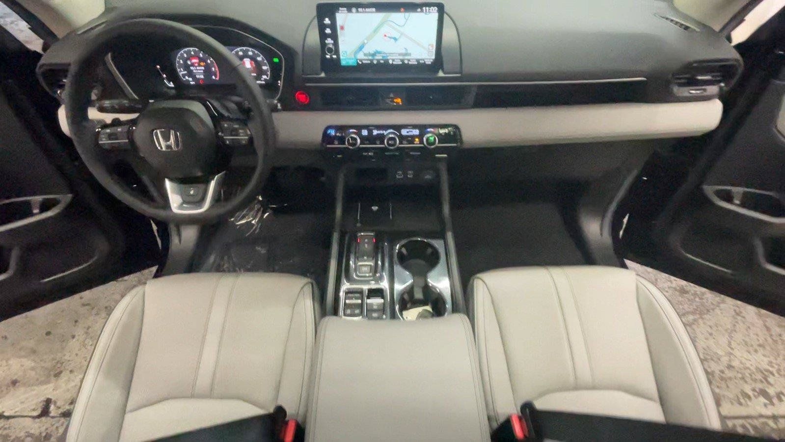 Used 2025 Honda Pilot Elite image 27