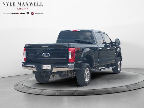 Used 2019 Ford F250 XLT w/ XLT Premium Package AWD/4WD image 16